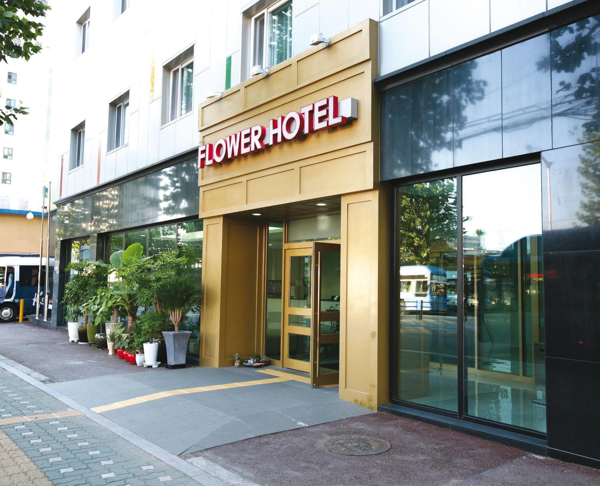 Benikea Hotel Flower Seoul Bagian luar foto