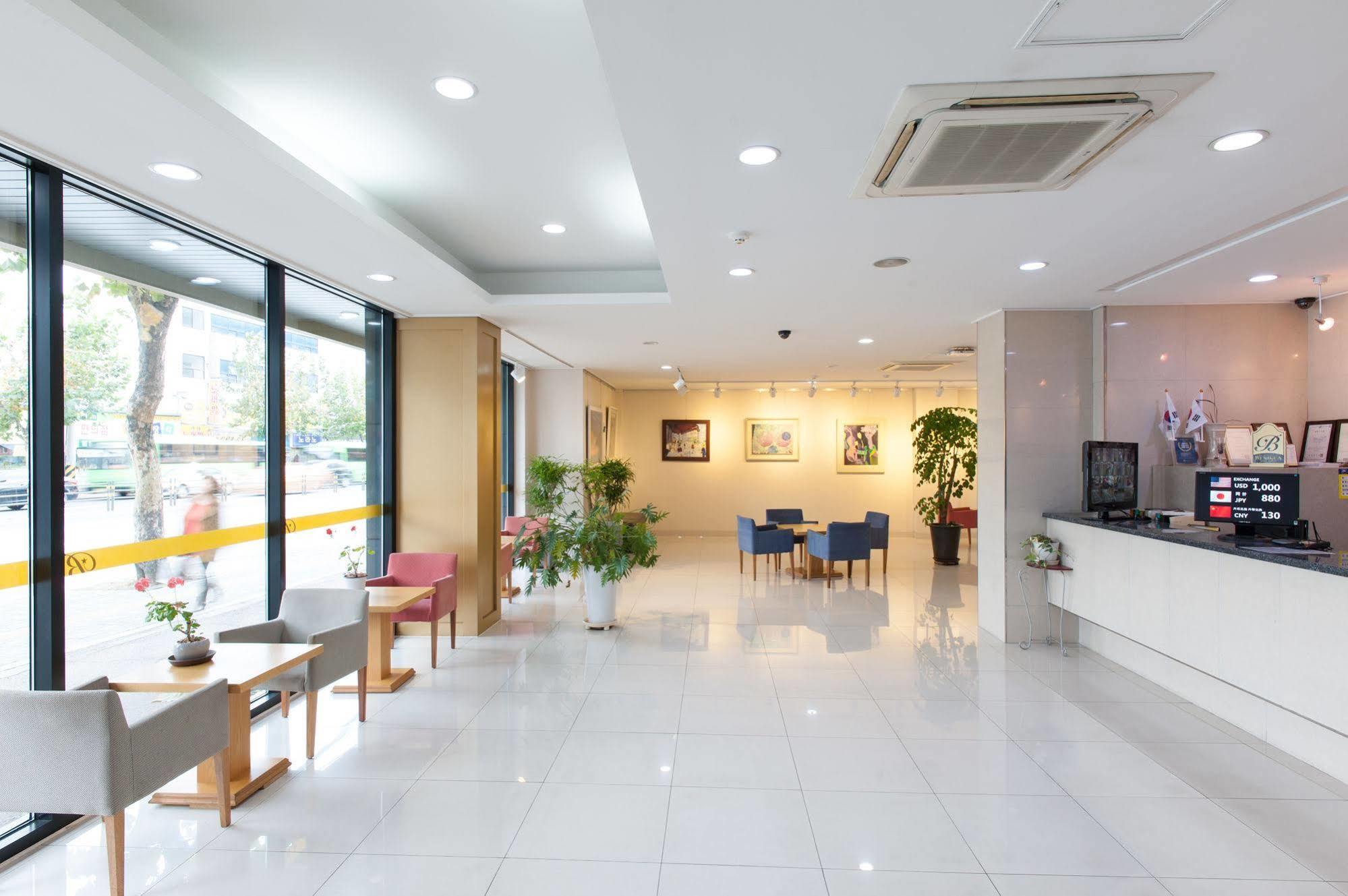 Benikea Hotel Flower Seoul Bagian luar foto