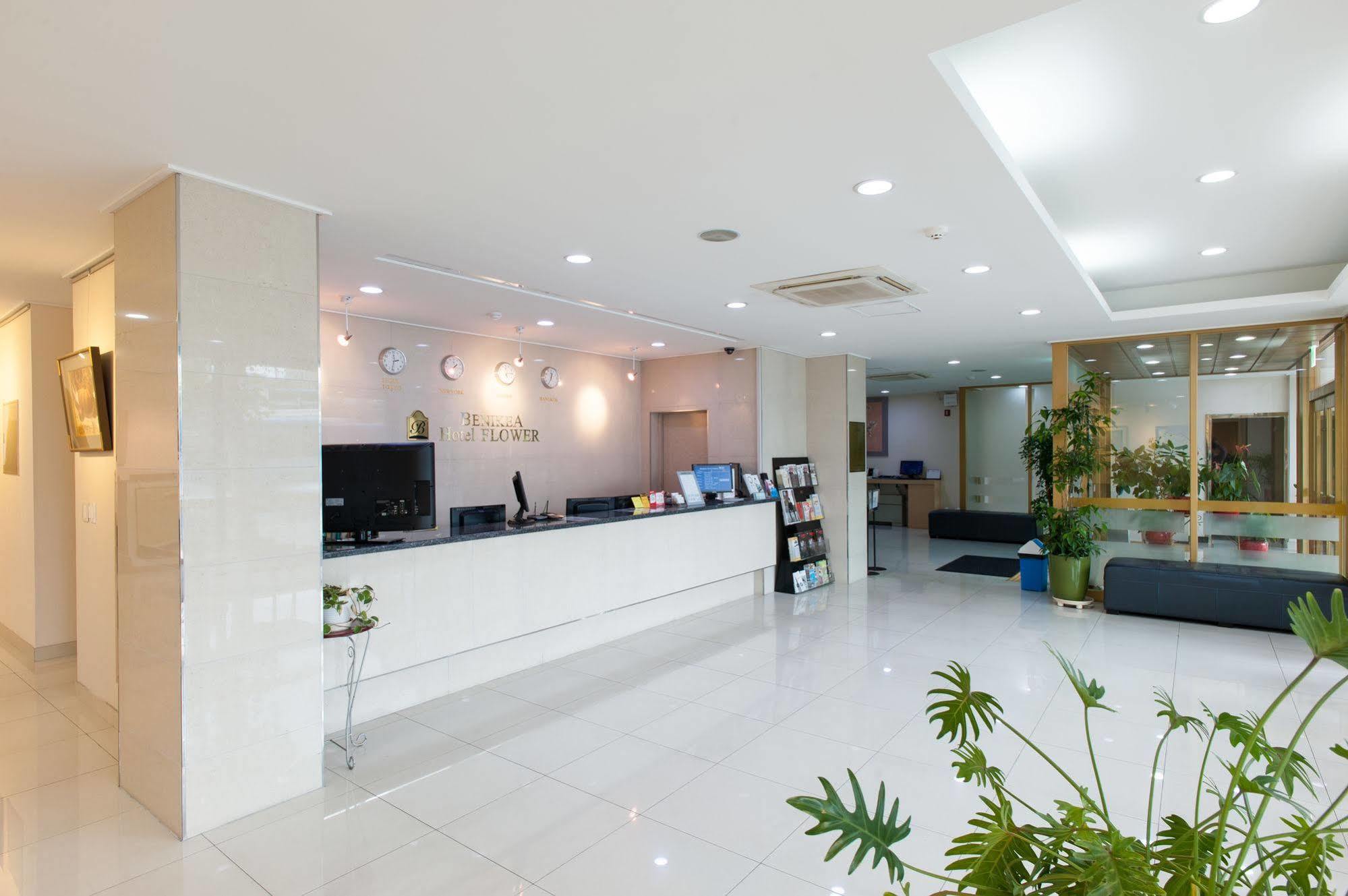 Benikea Hotel Flower Seoul Bagian luar foto