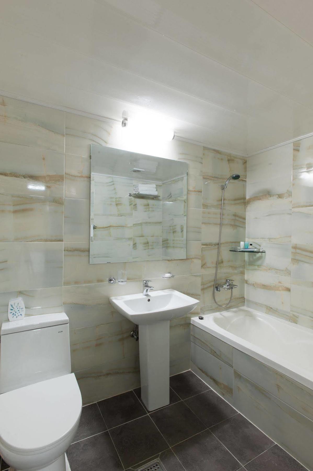 Benikea Hotel Flower Seoul Bagian luar foto