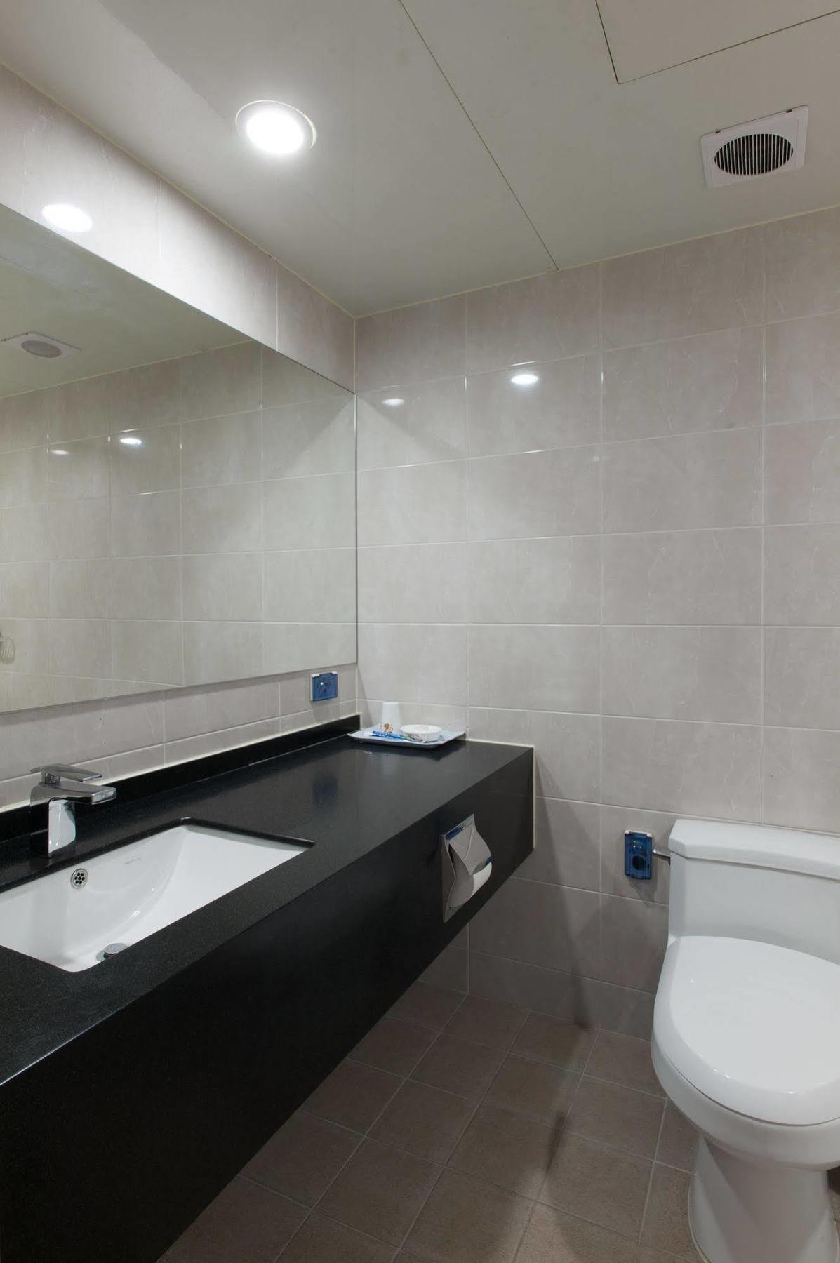 Benikea Hotel Flower Seoul Bagian luar foto